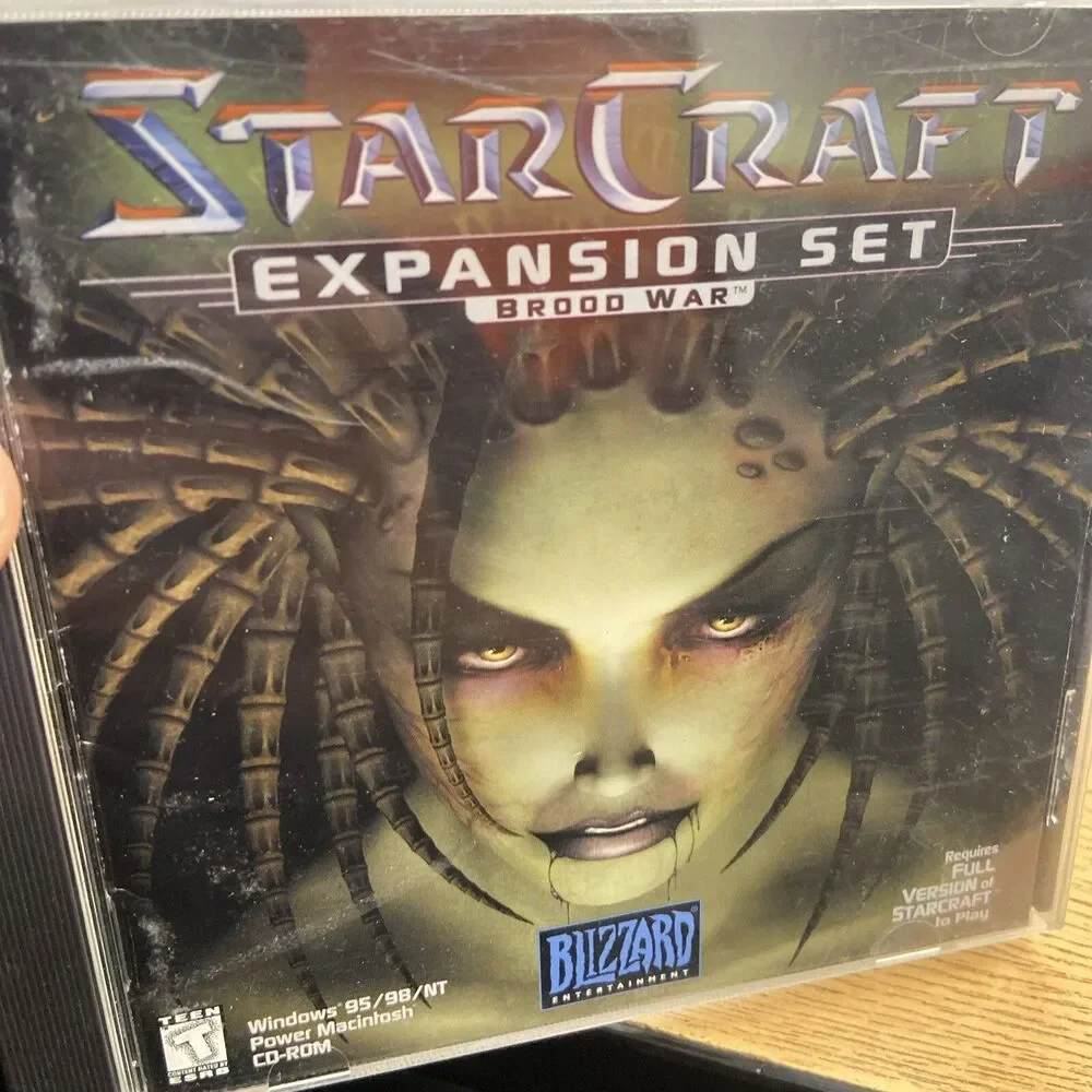 StarCraft Expansion Set - Brood War  Blizzard Computer Game